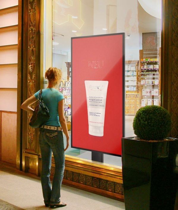 Window LCD Advertising Screen